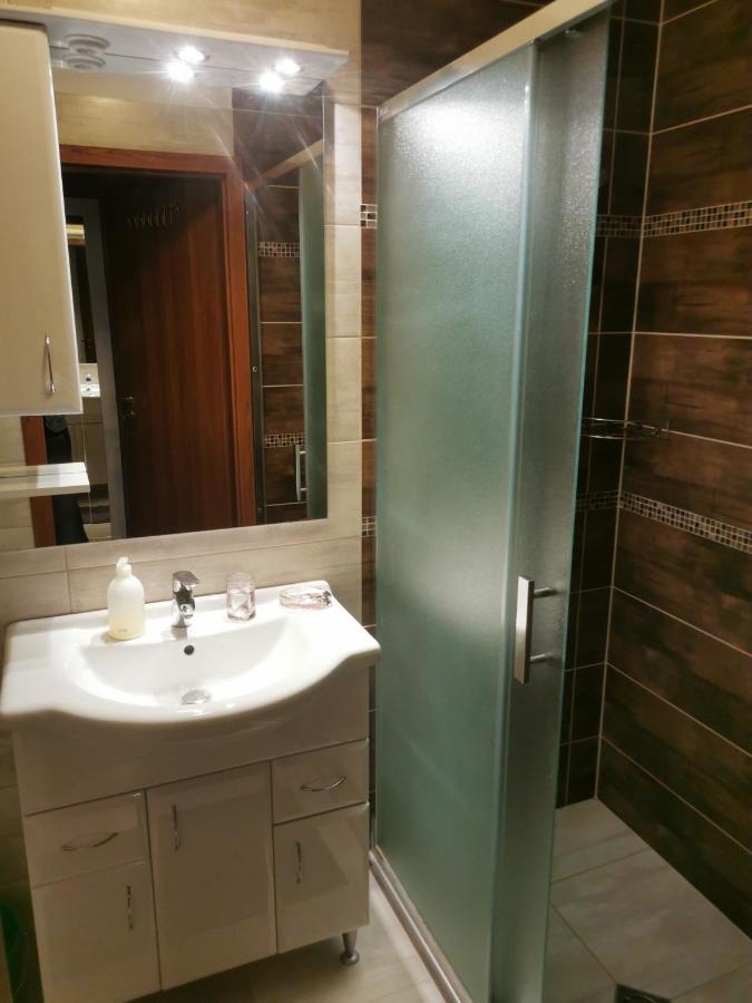 Szabo Apartman Sárvár Exterior foto