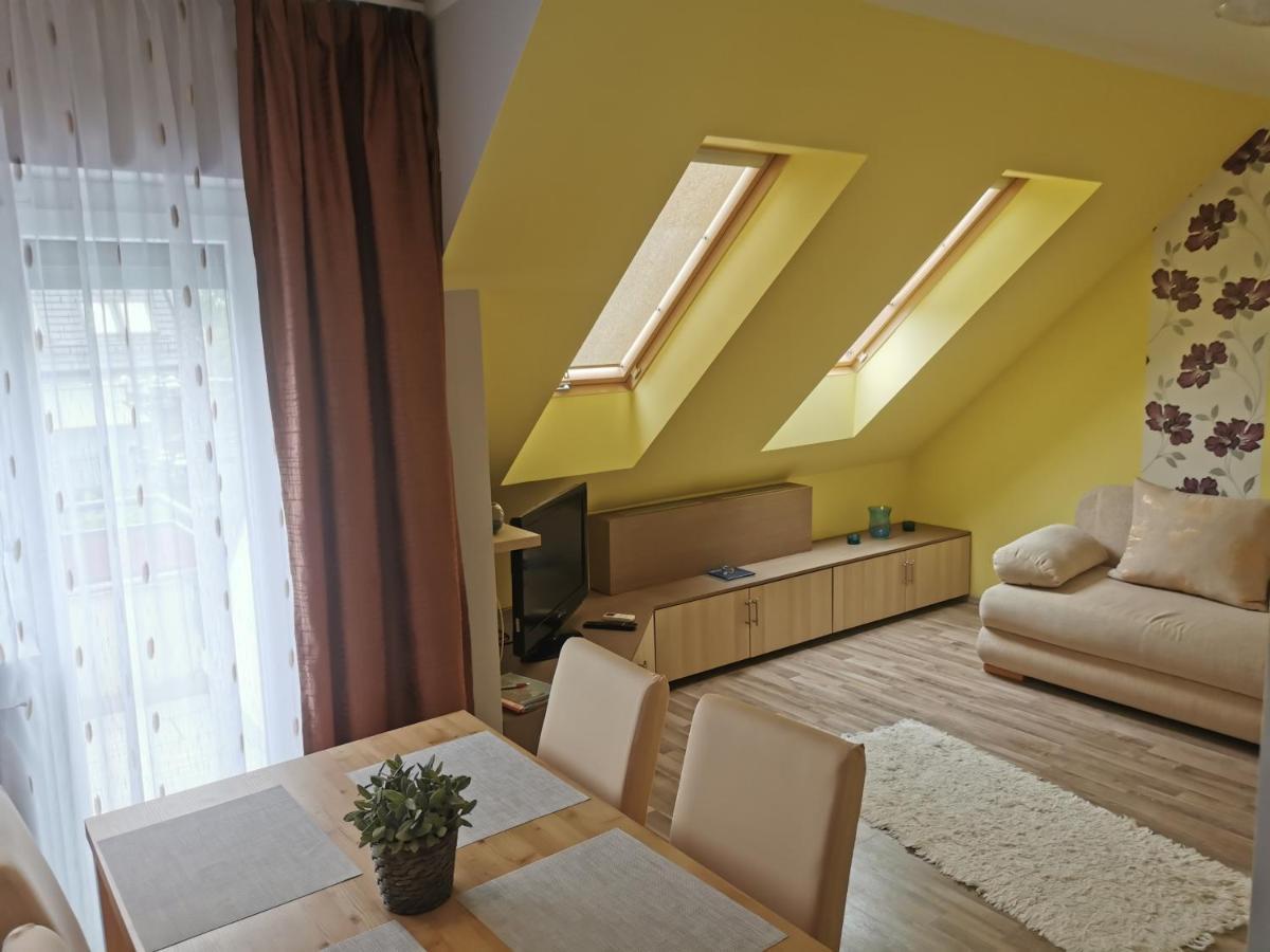 Szabo Apartman Sárvár Exterior foto